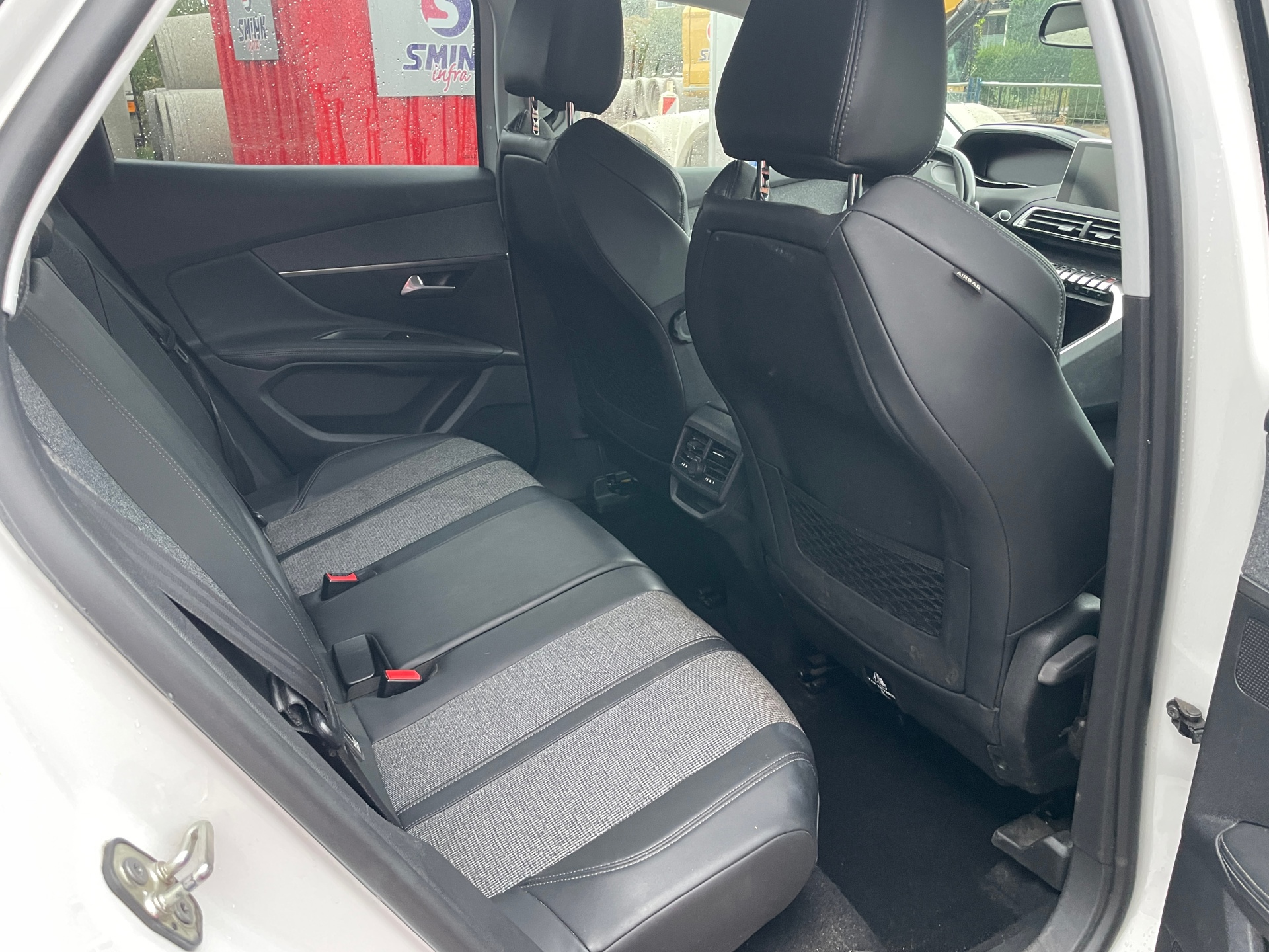 peugeot-3008-image8.jpg