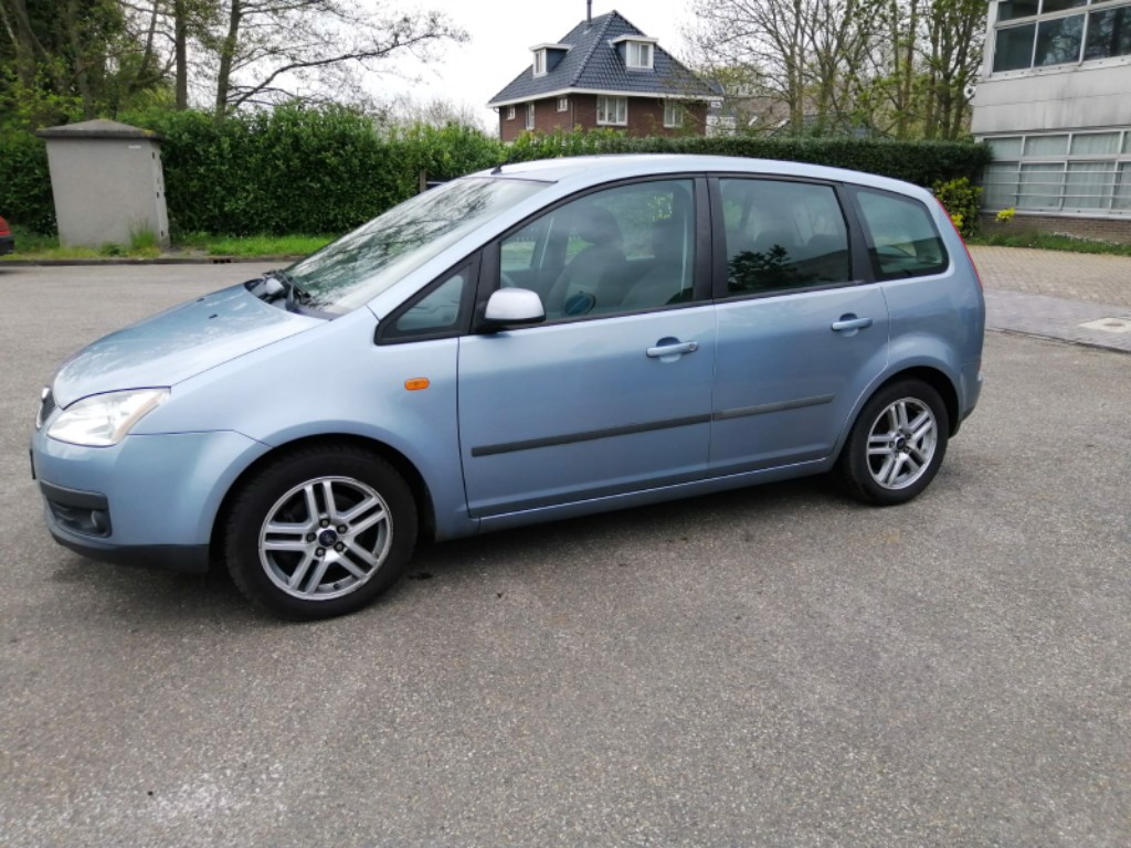 ford-focus-c-max-image2.jpg