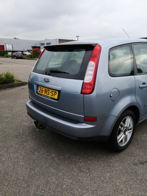 ford-focus-c-max-image4.jpg