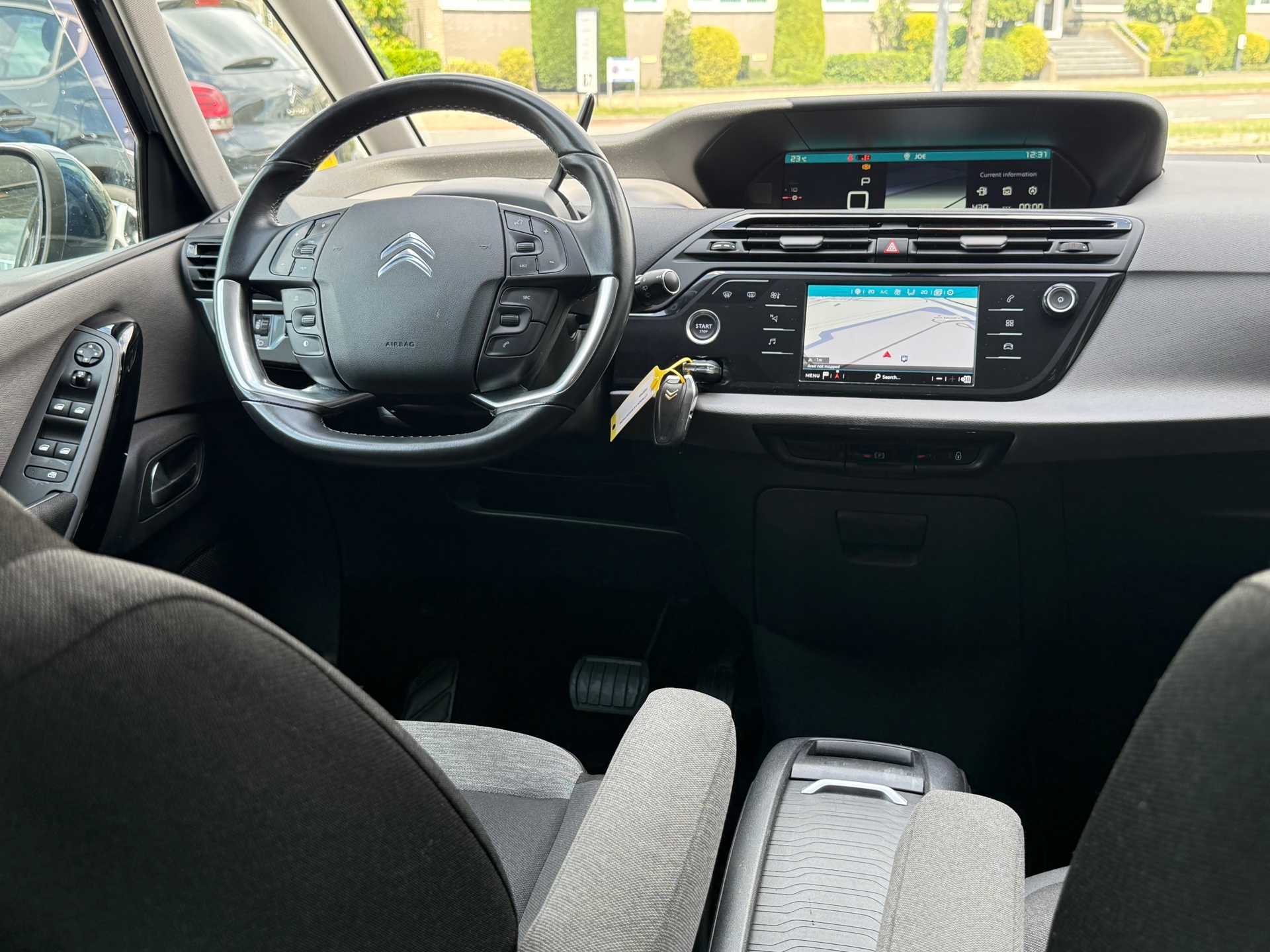 citroen-grand-c4-spacetourer-image3.jpg