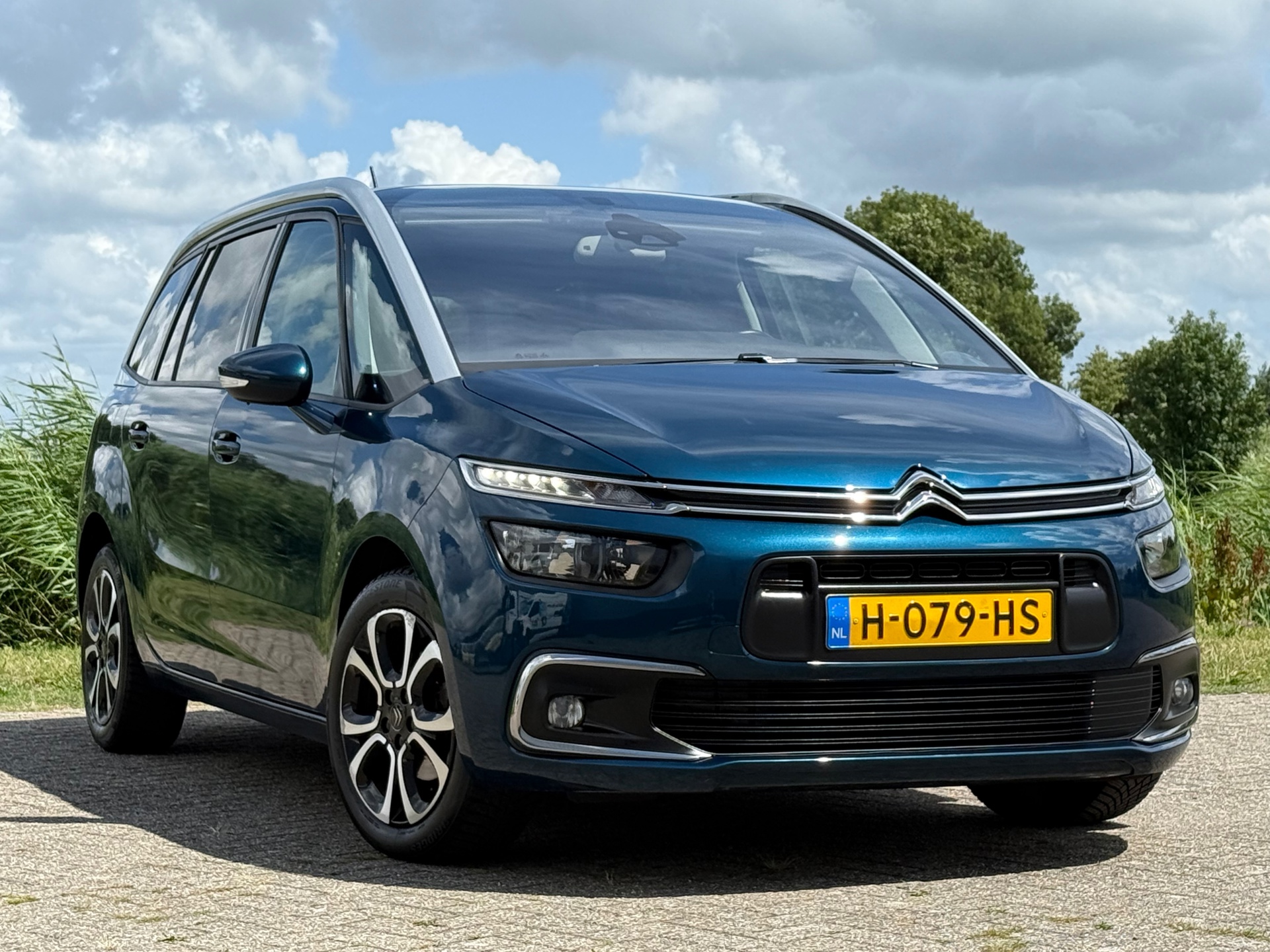 citroen-grand-c4-spacetourer-image4.jpg