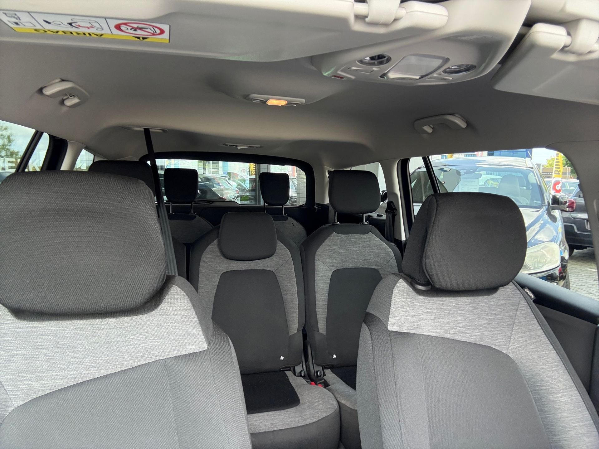 citroen-grand-c4-spacetourer-image5.jpg