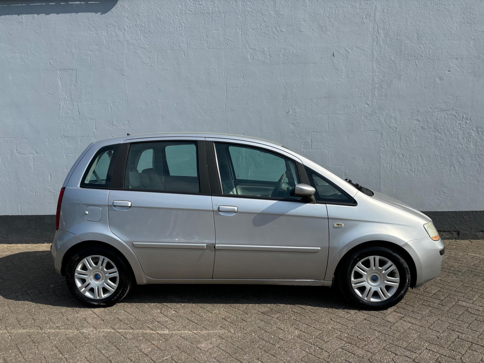 fiat-idea-image5.jpg
