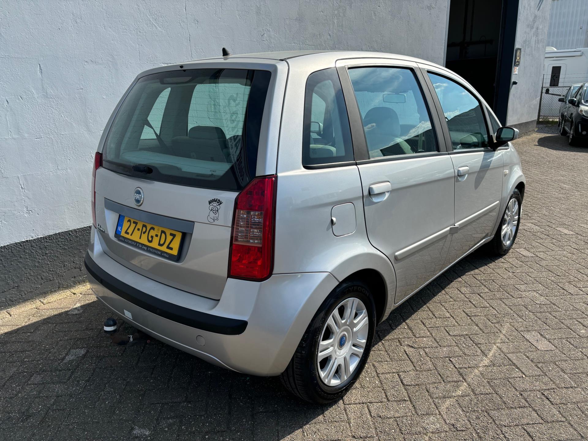 fiat-idea-image6.jpg