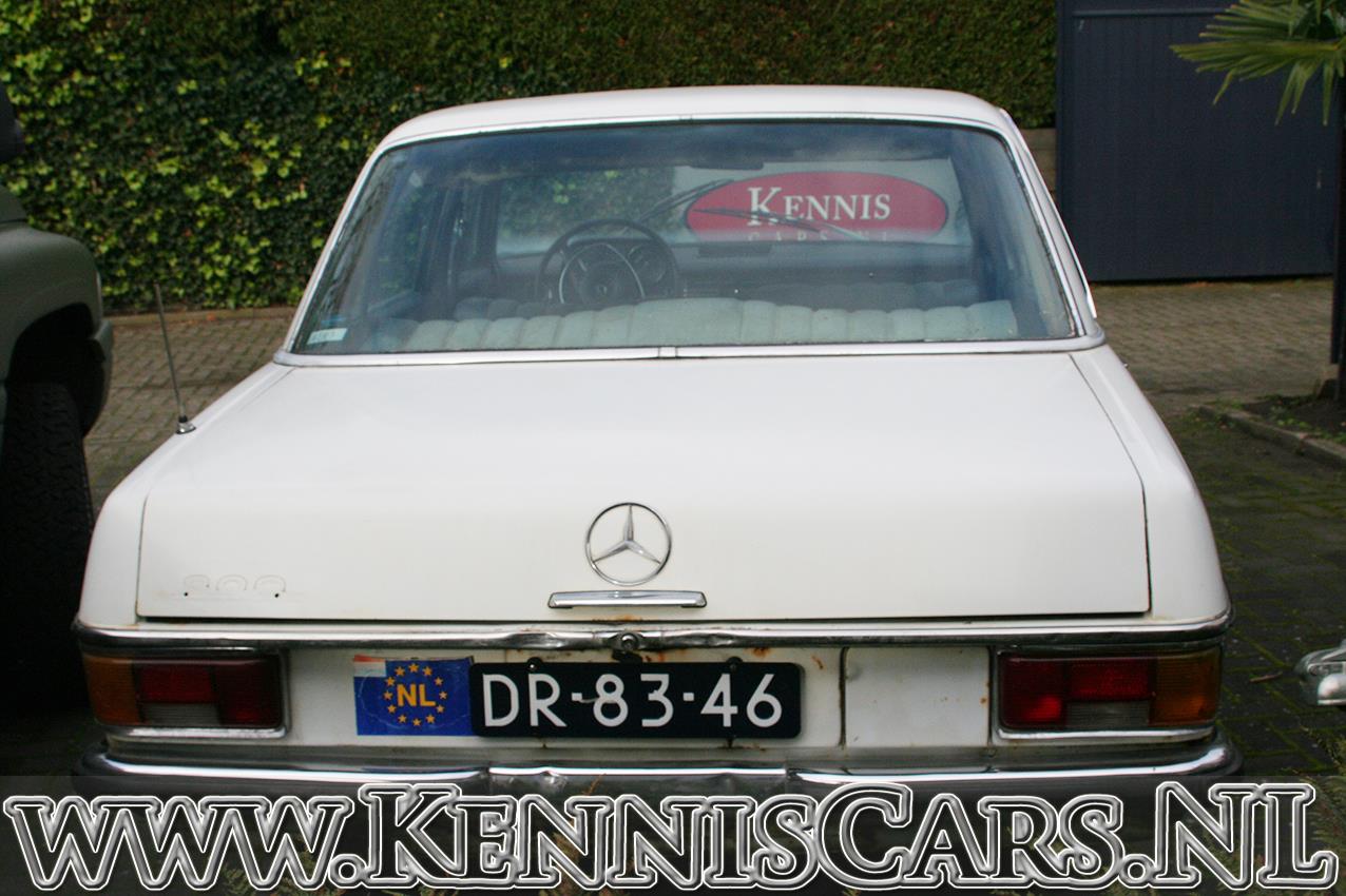 mercedes-benz-1969-200-sedan-115-serie-image10.jpg