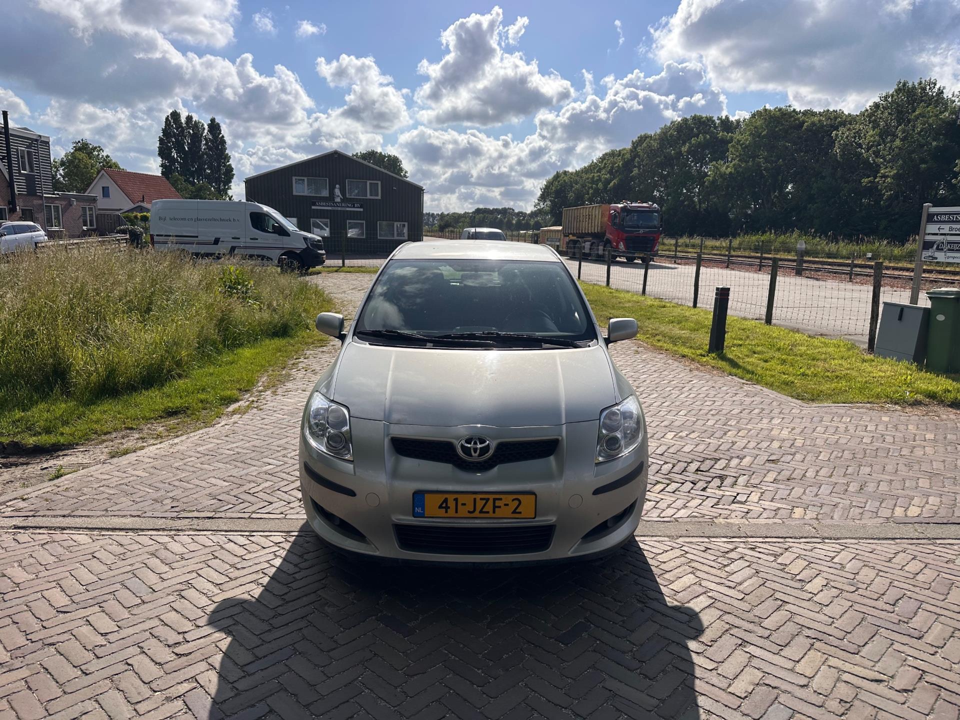 toyota-auris-image2.jpg
