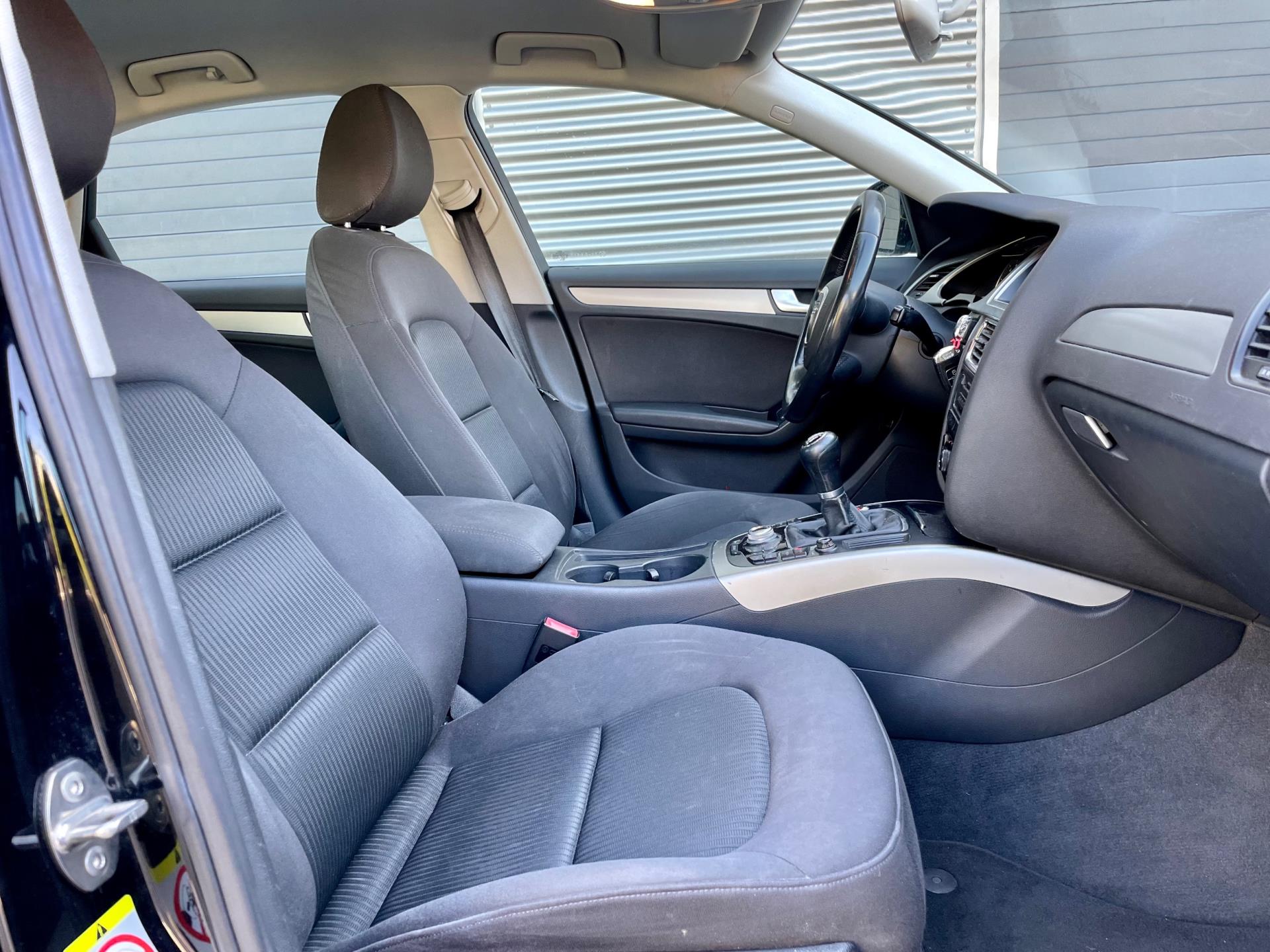 audi-a4-image6.jpg