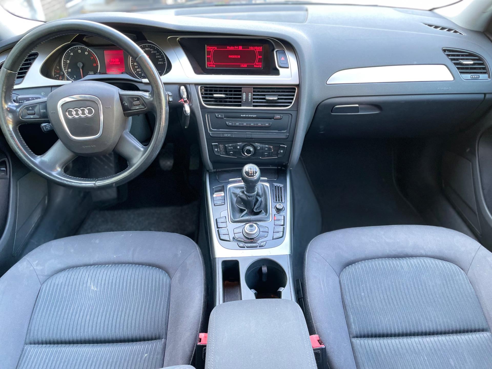 audi-a4-image8.jpg