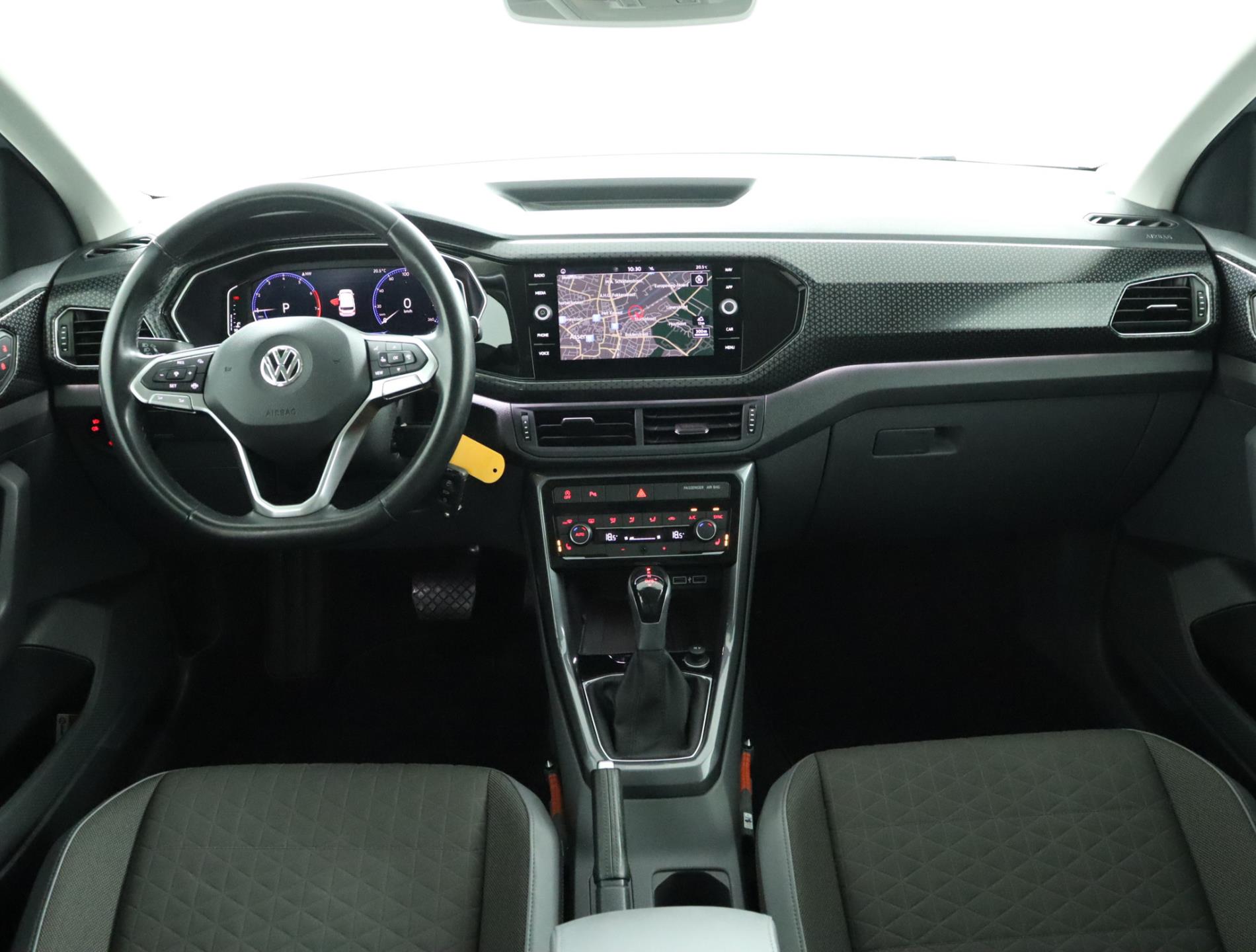 volkswagen-t-cross-image4.jpg