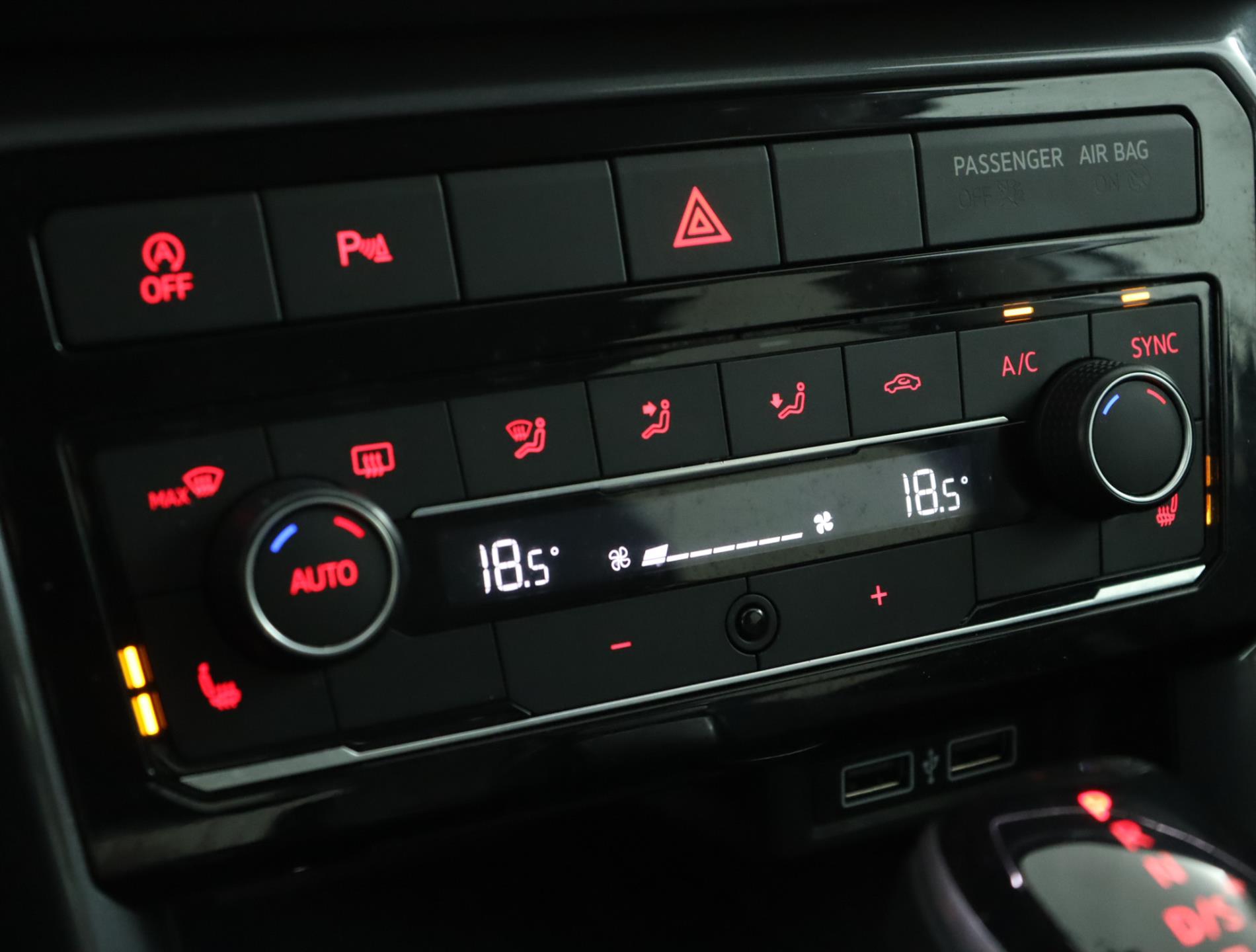 volkswagen-t-cross-image9.jpg