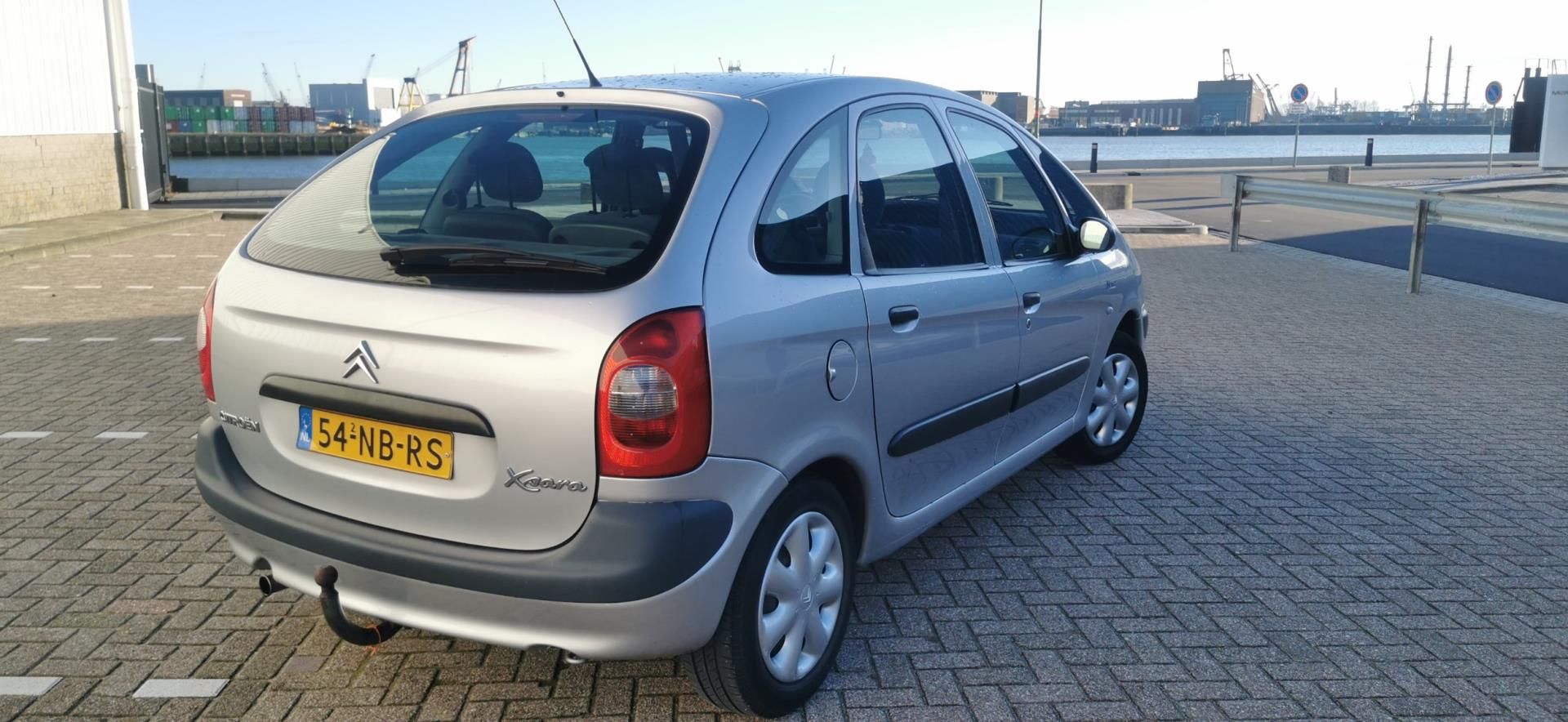 citroen-xsara-picasso-image10.jpg