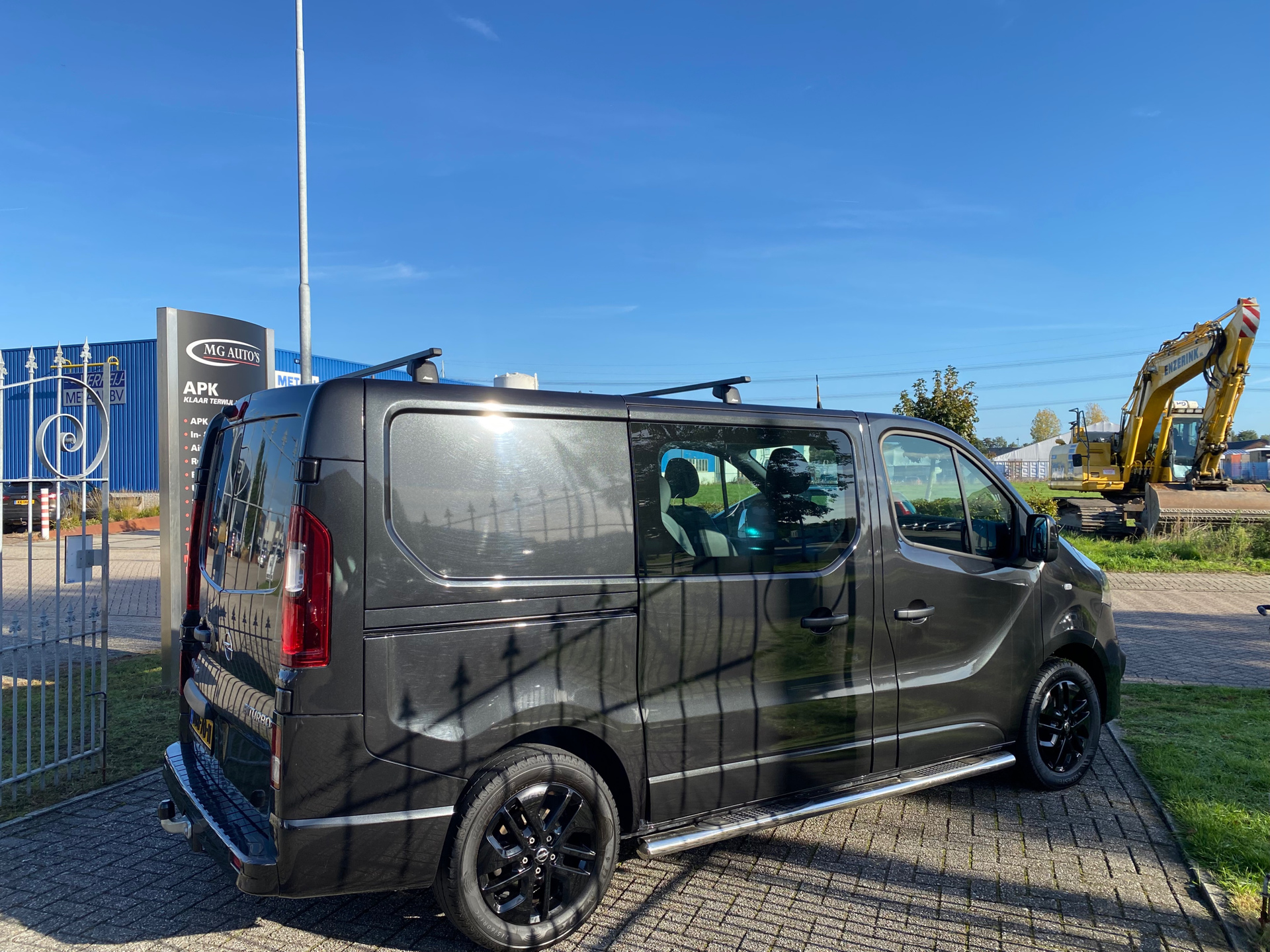 opel-vivaro-image4.jpg