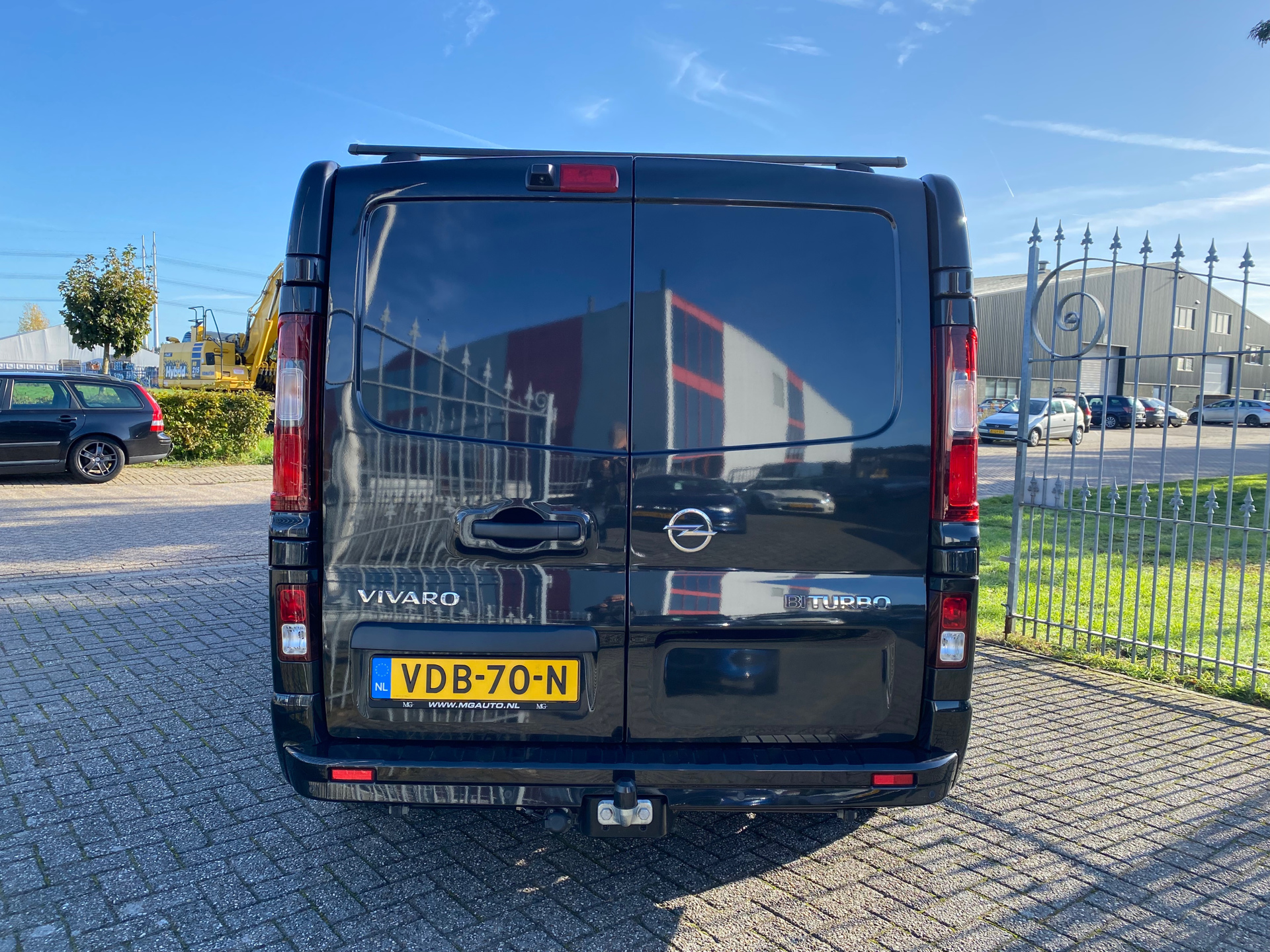 opel-vivaro-image5.jpg