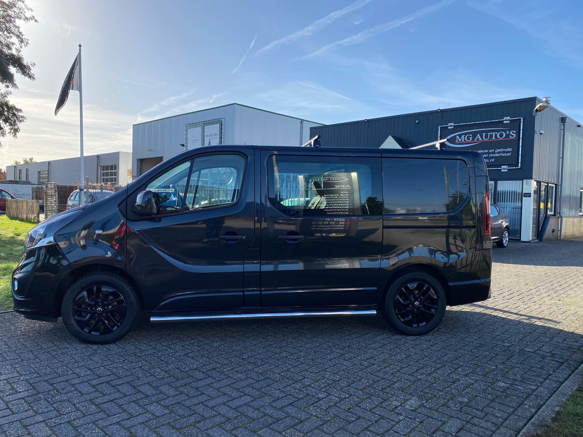 opel-vivaro-image6.jpg