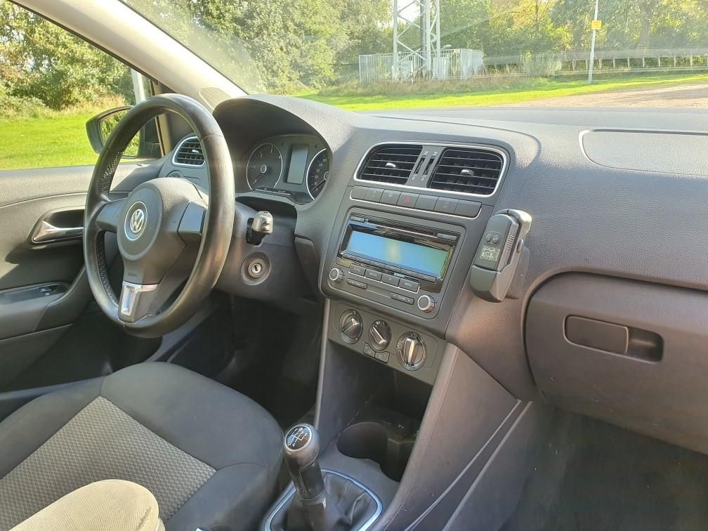 volkswagen-polo-image9.jpg
