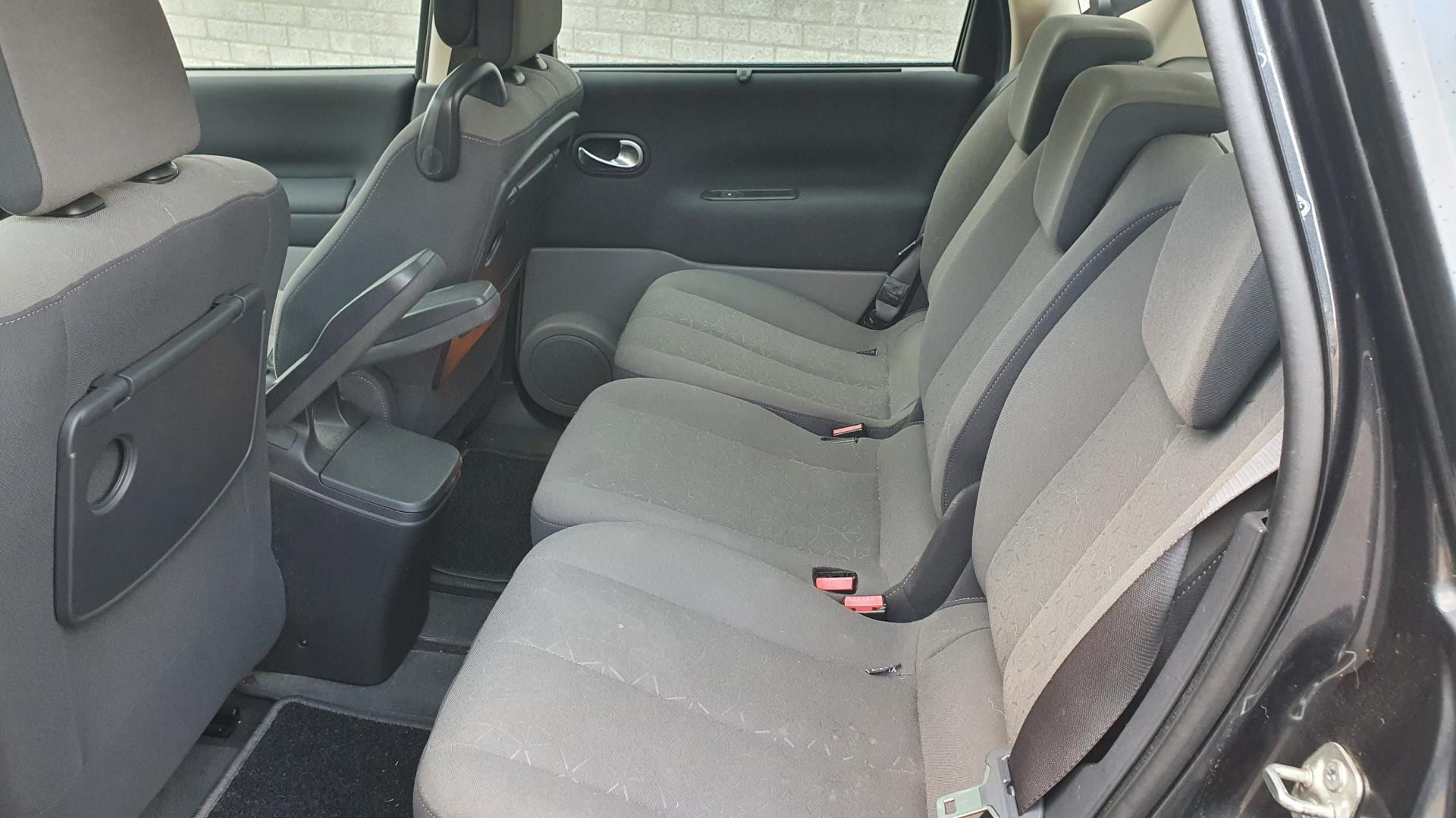 renault-scenic-image4.jpg