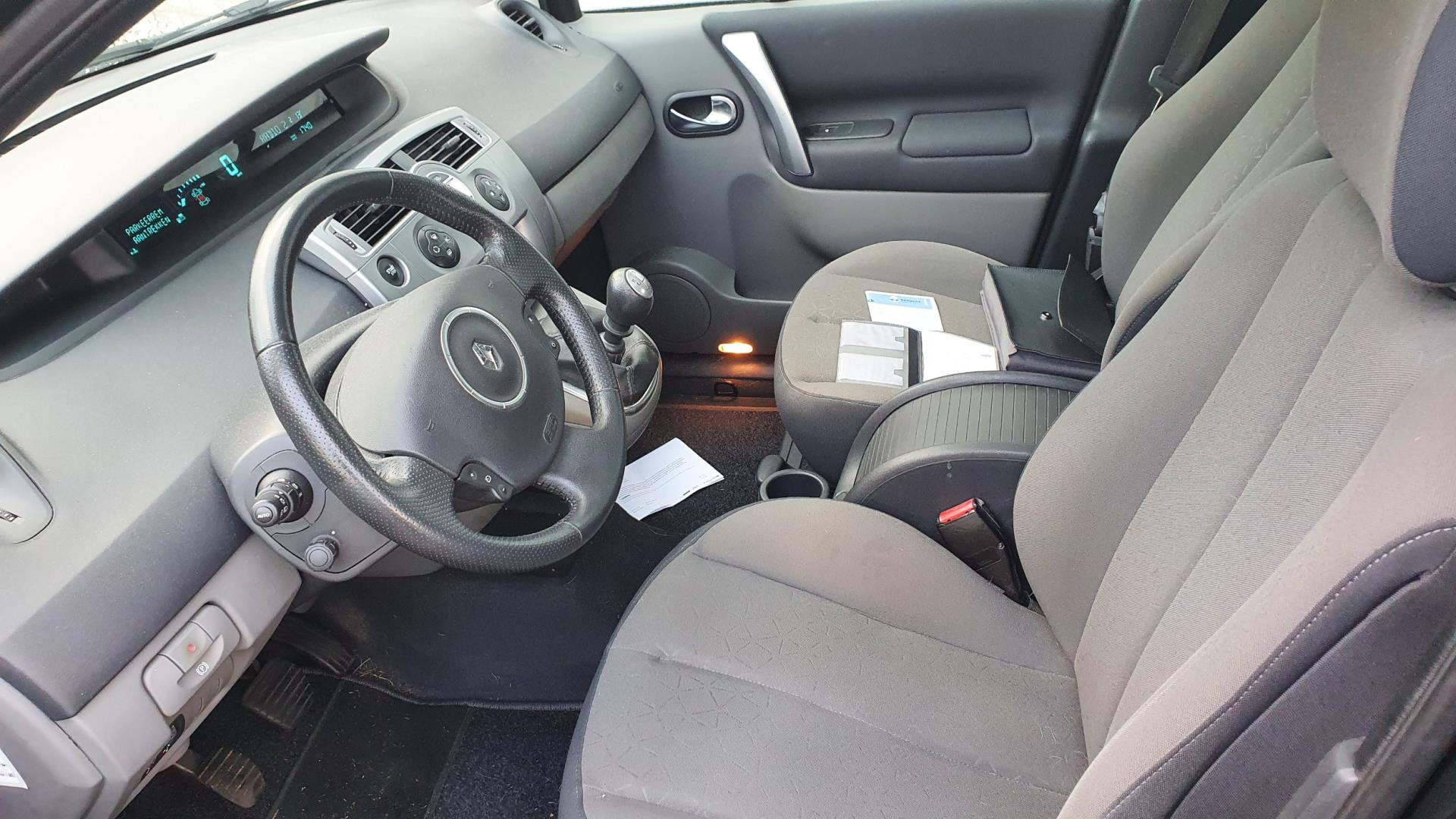 renault-scenic-image7.jpg