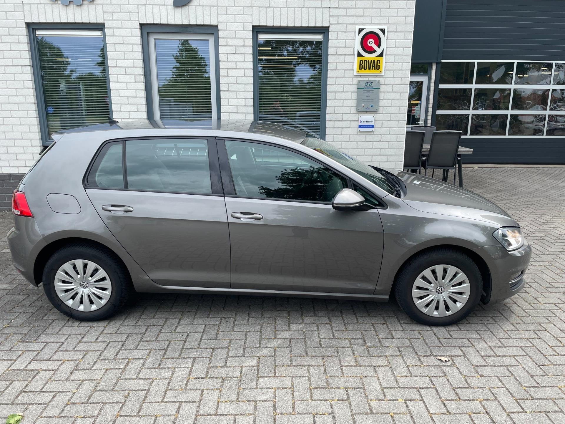 volkswagen-golf-image2.jpg