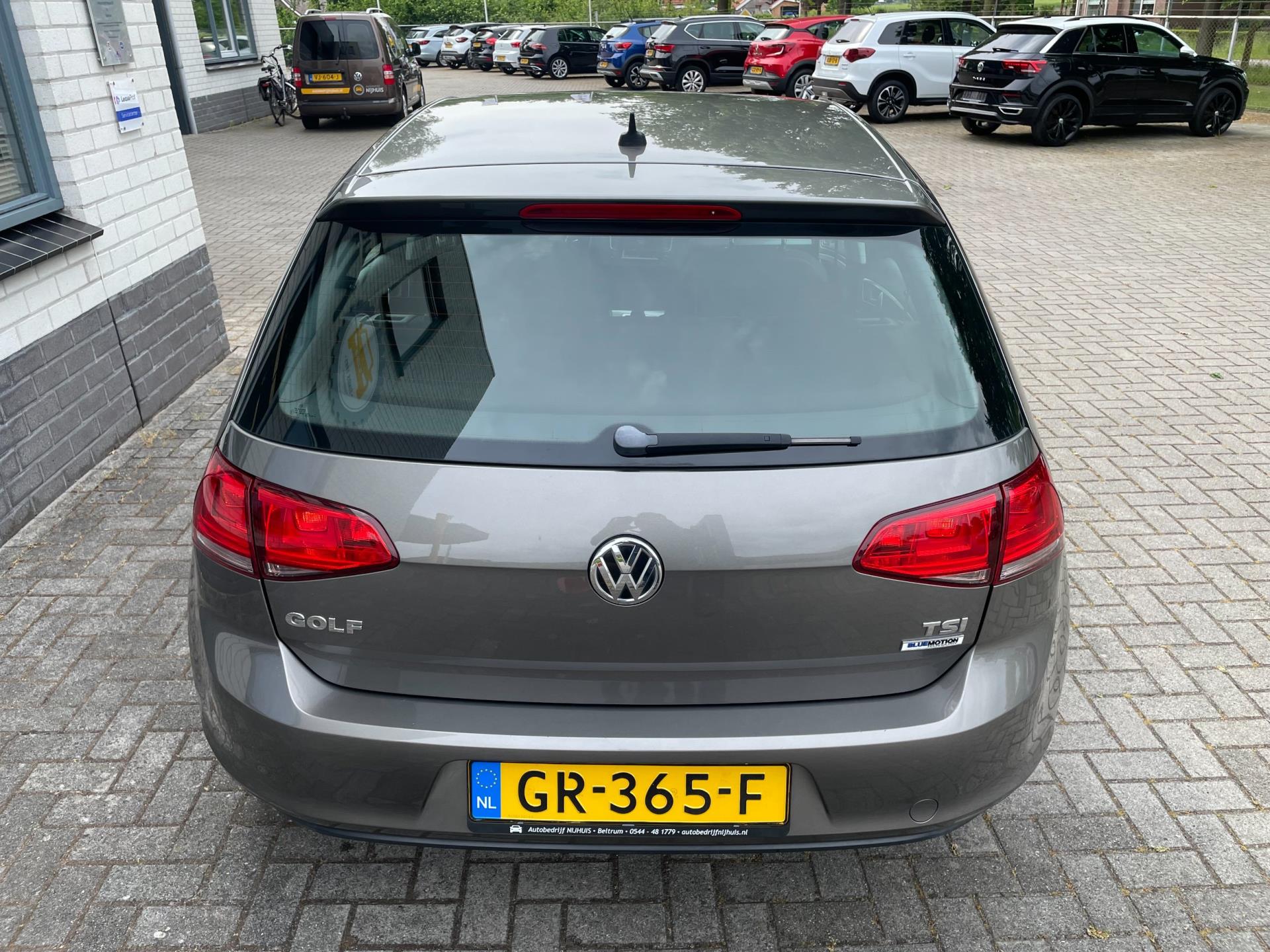 volkswagen-golf-image3.jpg