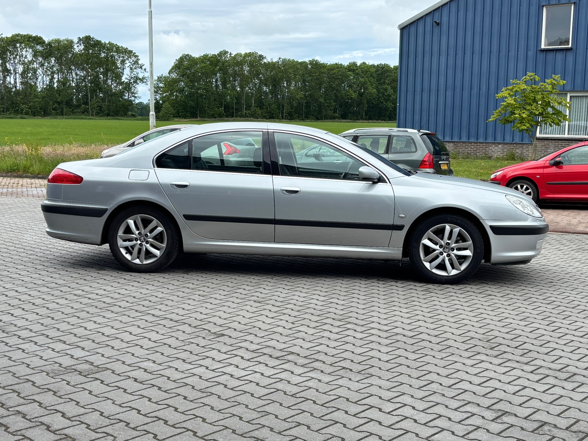 peugeot-607-image5.jpg