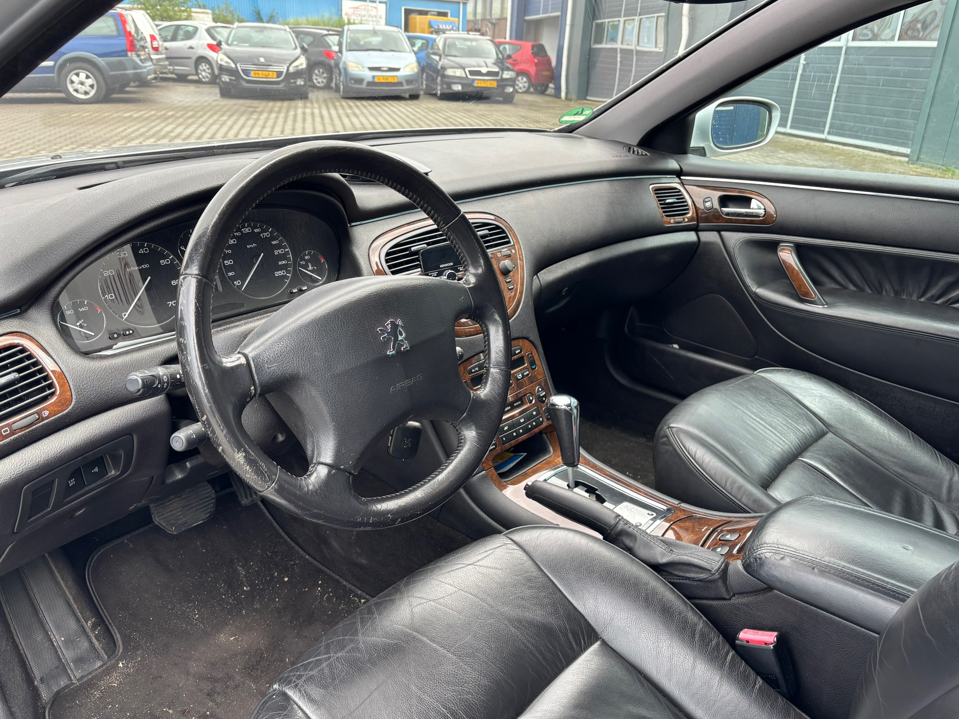 peugeot-607-image8.jpg