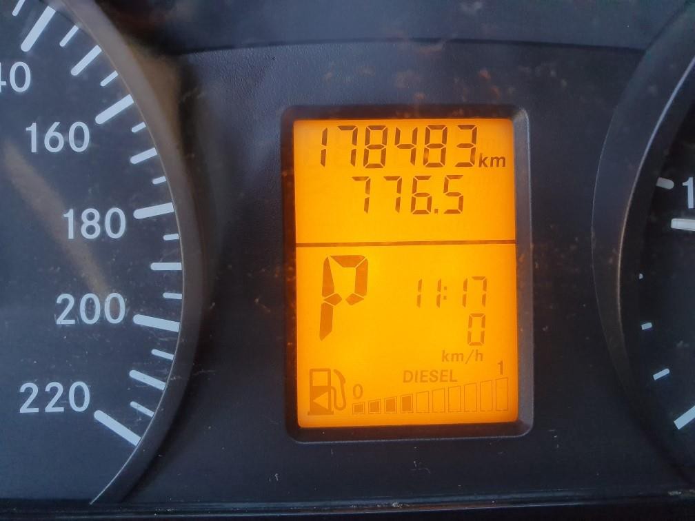mercedes-benz-vito-image9.jpg