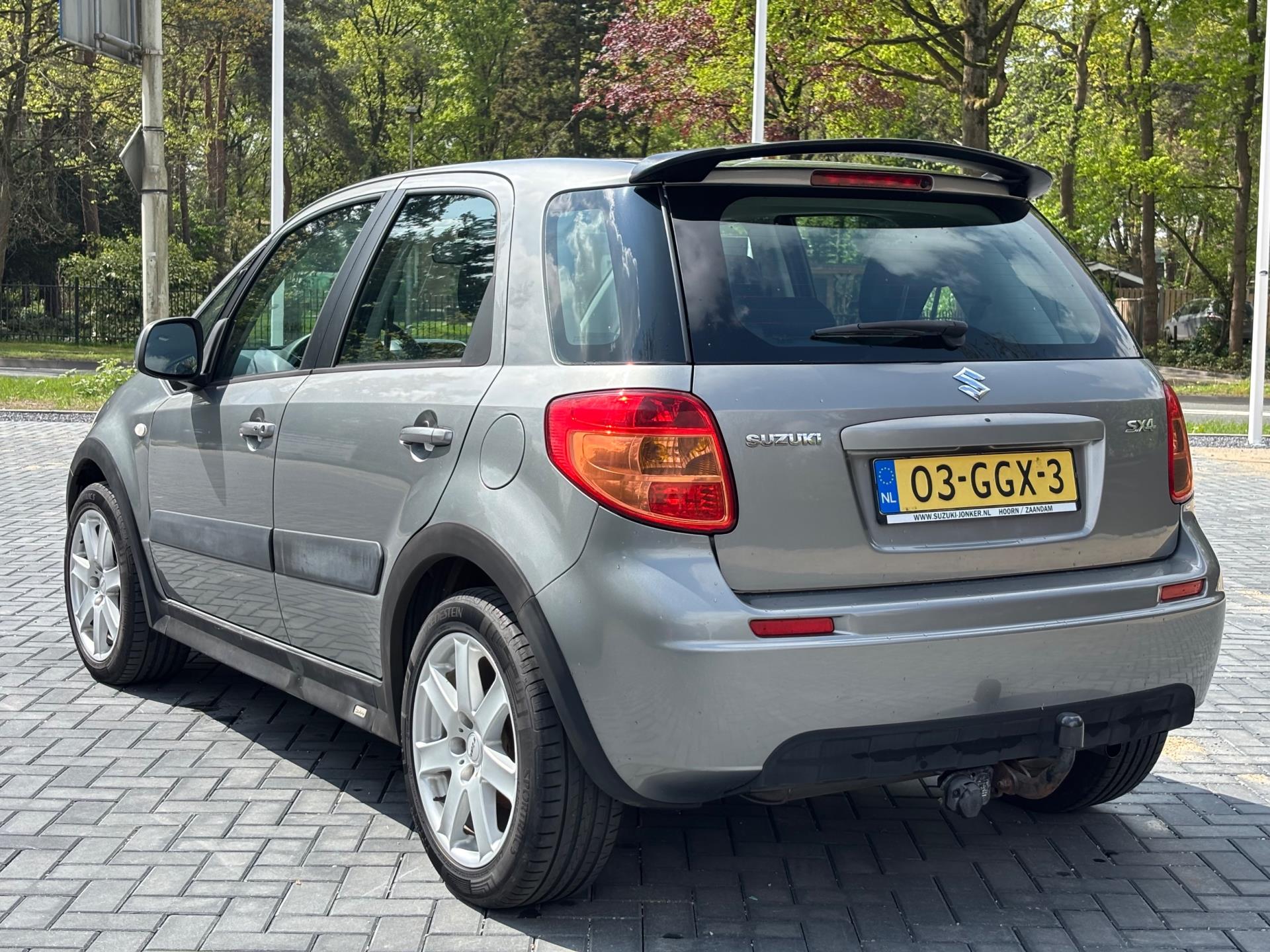 suzuki-sx4-image3.jpg