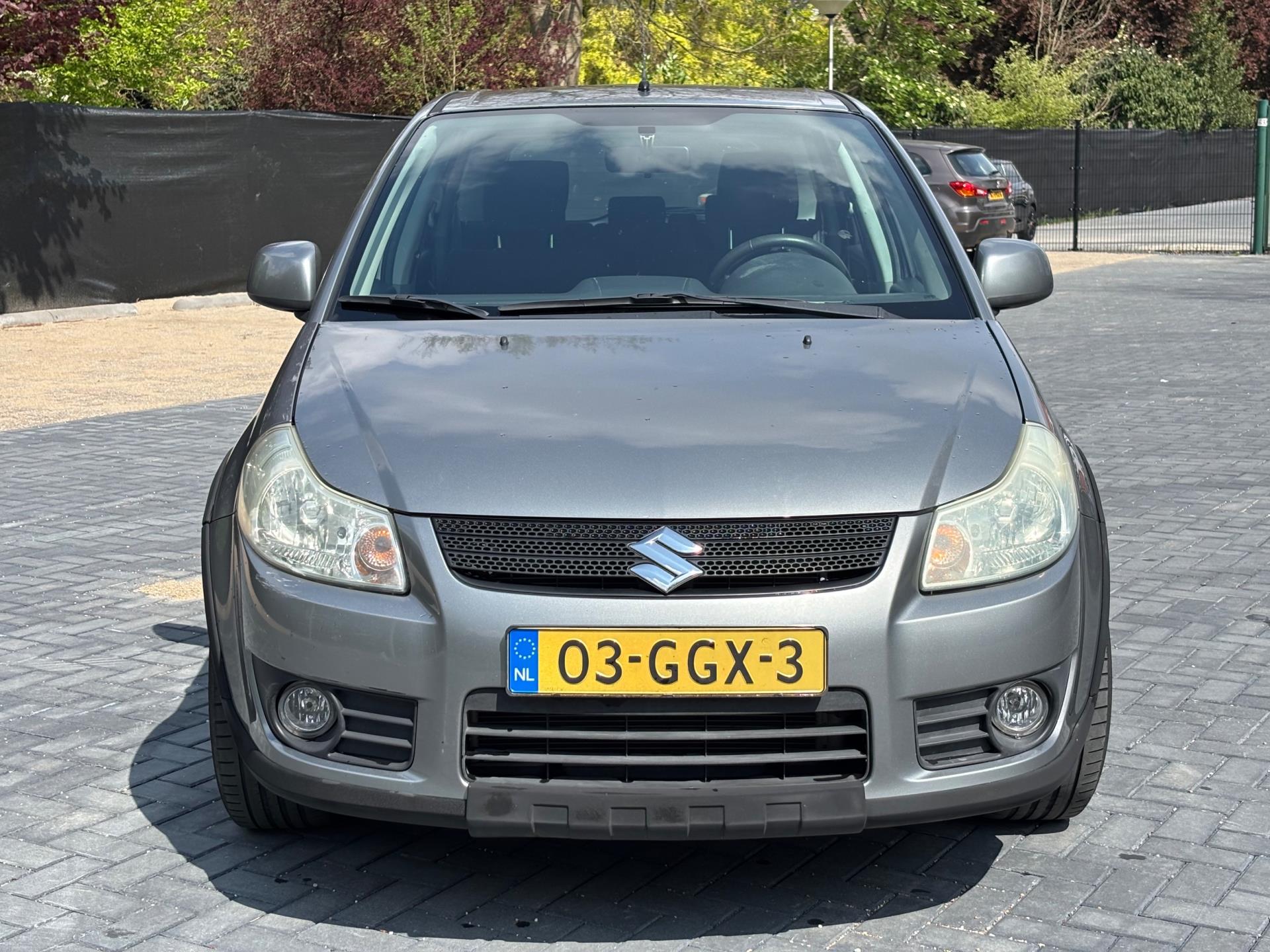 suzuki-sx4-image7.jpg