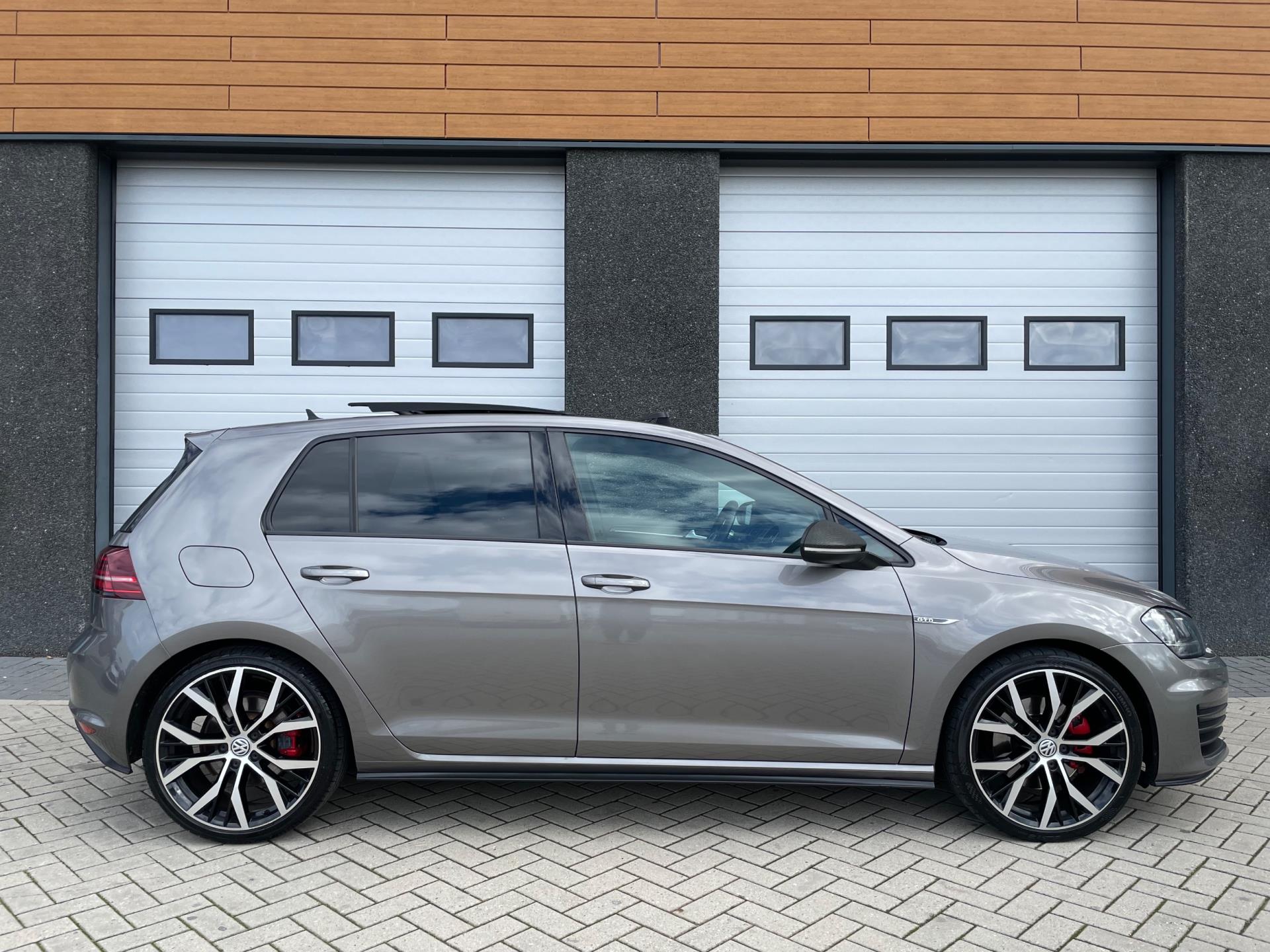 volkswagen-golf-image5.jpg