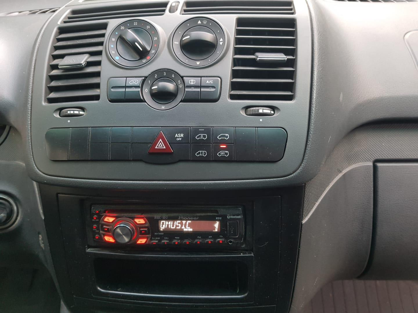 mercedes-benz-vito-image10.jpg