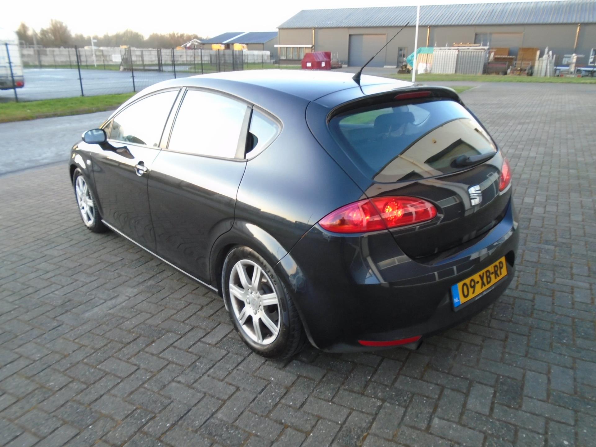seat-leon-image4.jpg