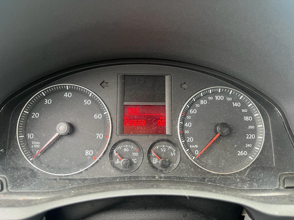 volkswagen-golf-image7.jpg
