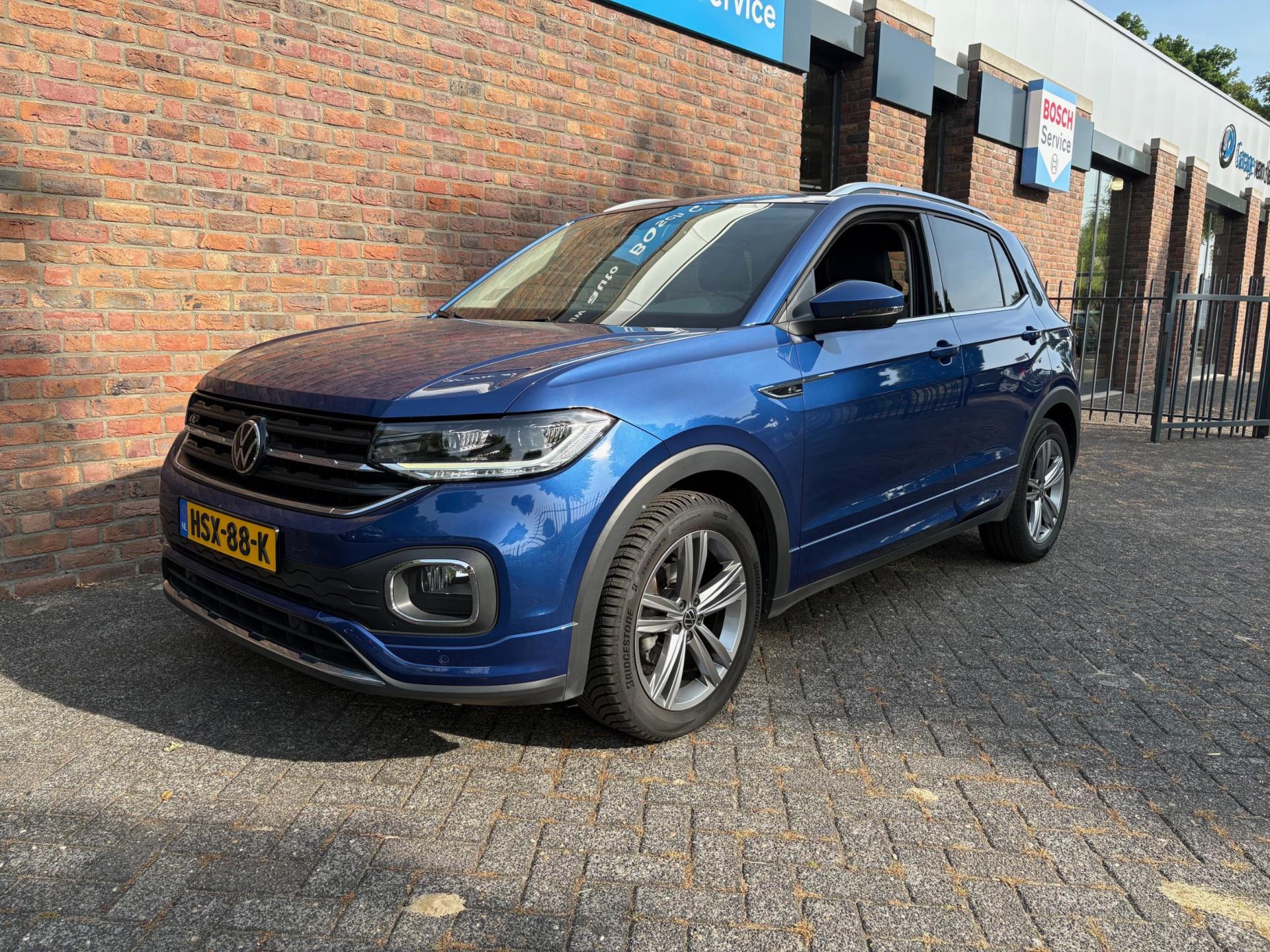272021017/volkswagen-t-cross-image1.jpg