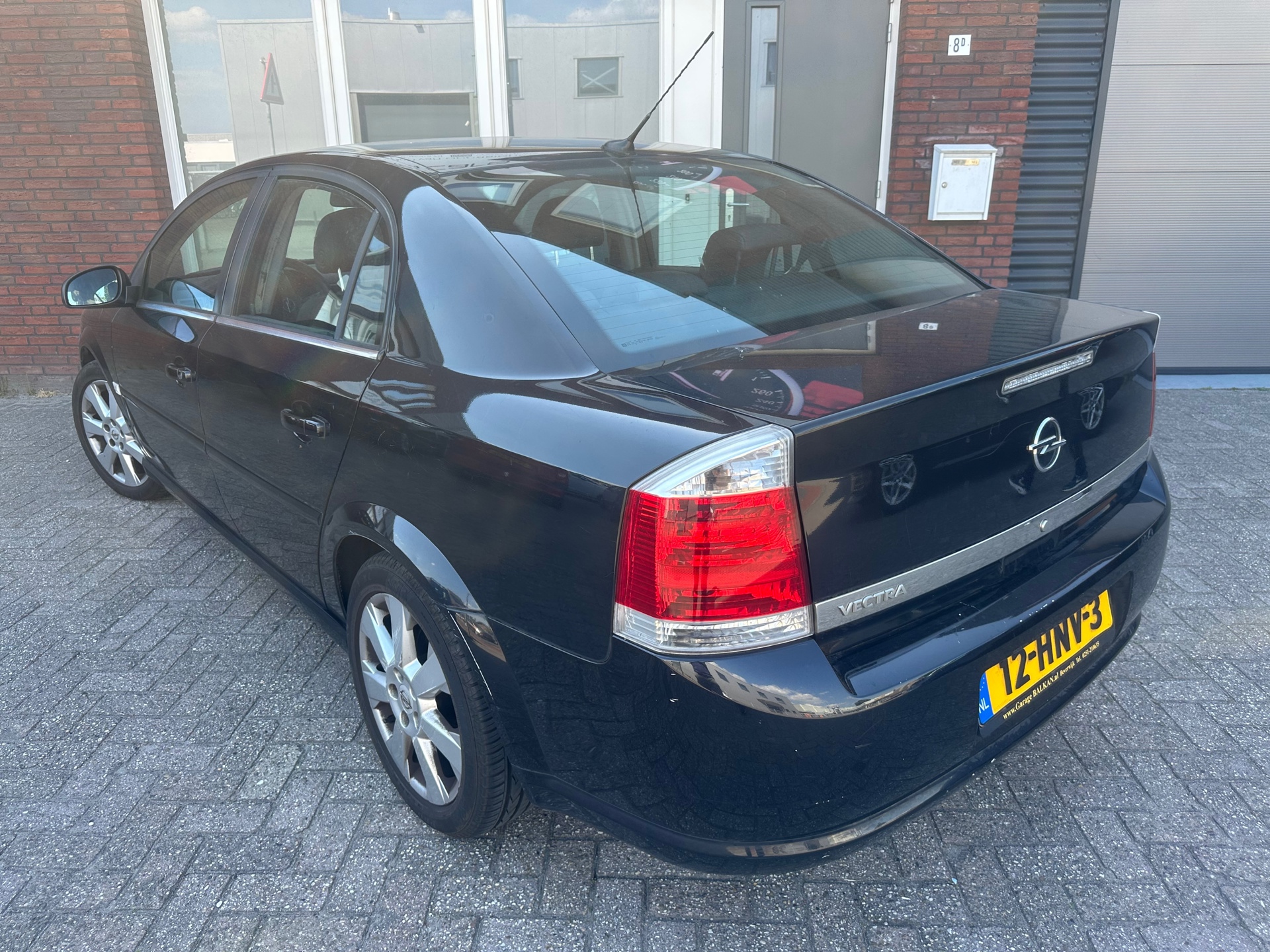 opel-vectra-image9.jpg