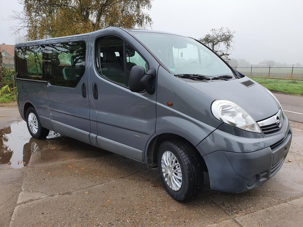 opel-vivaro-image4.jpg
