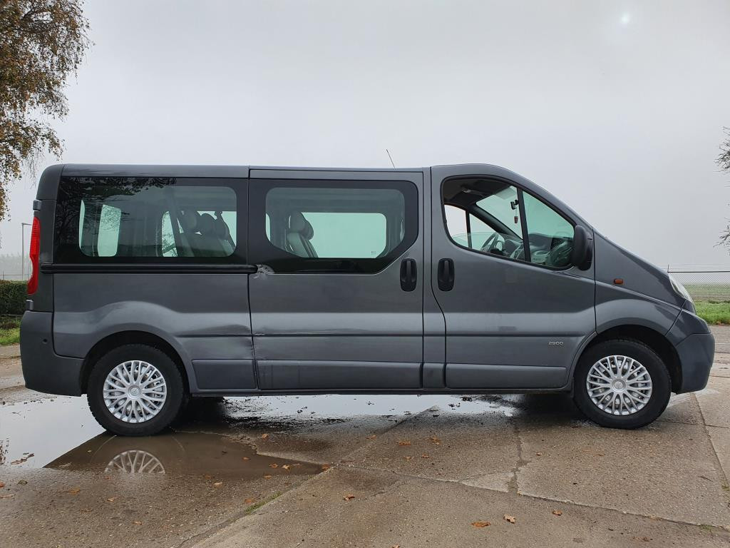 opel-vivaro-image5.jpg