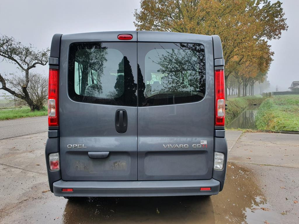 opel-vivaro-image7.jpg