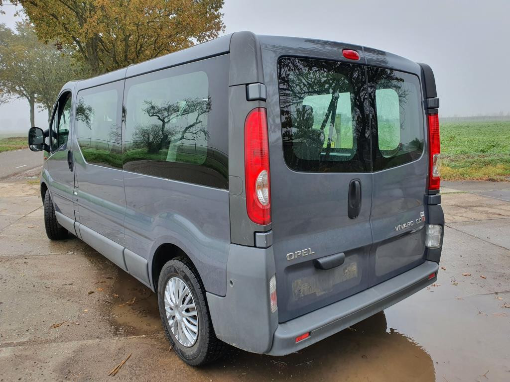 opel-vivaro-image8.jpg