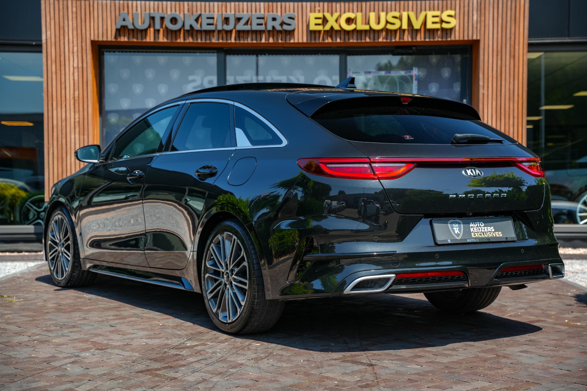 kia-proceed-image7.jpg