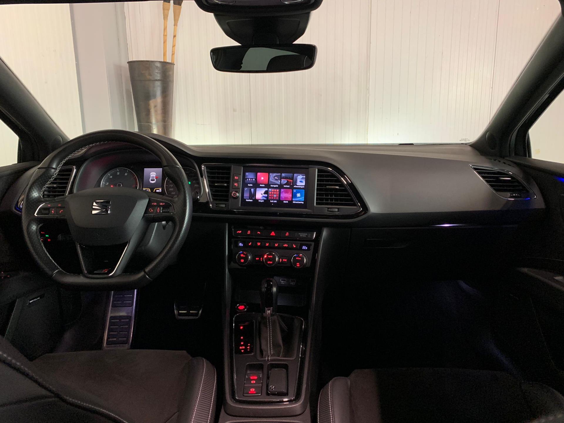 seat-leon-image3.jpg