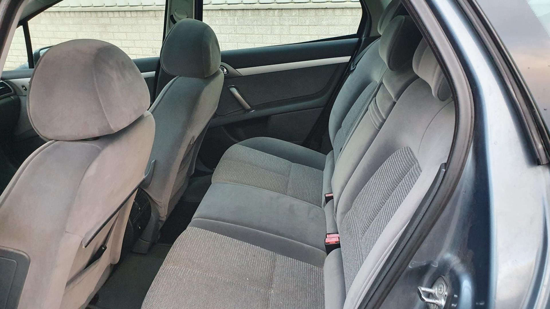 peugeot-407-image5.jpg