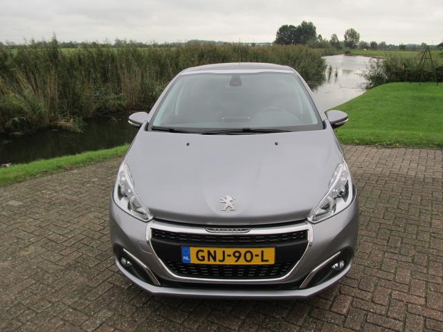 peugeot-208-image3.jpg