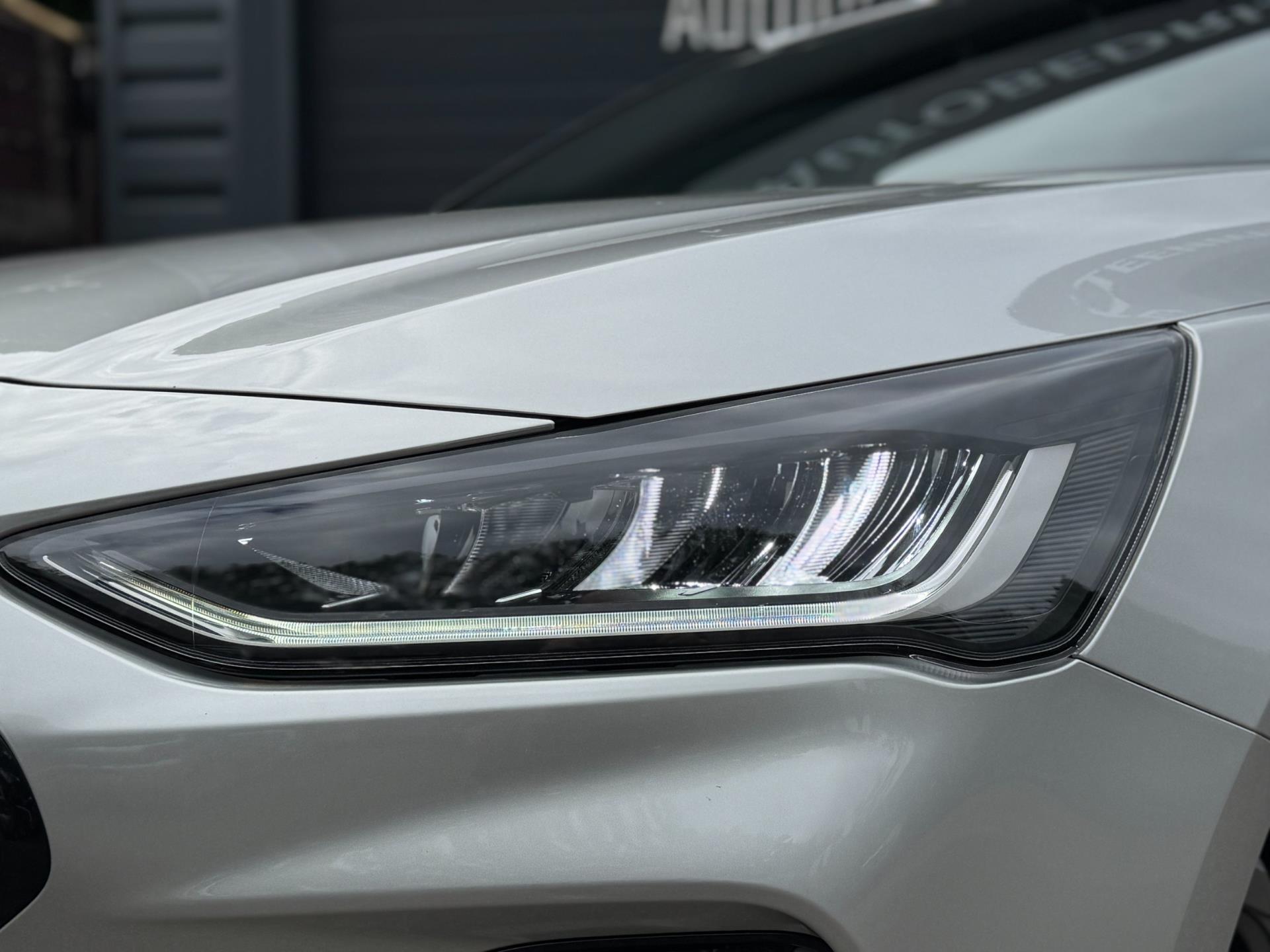 ford-focus-wagon-image5.jpg