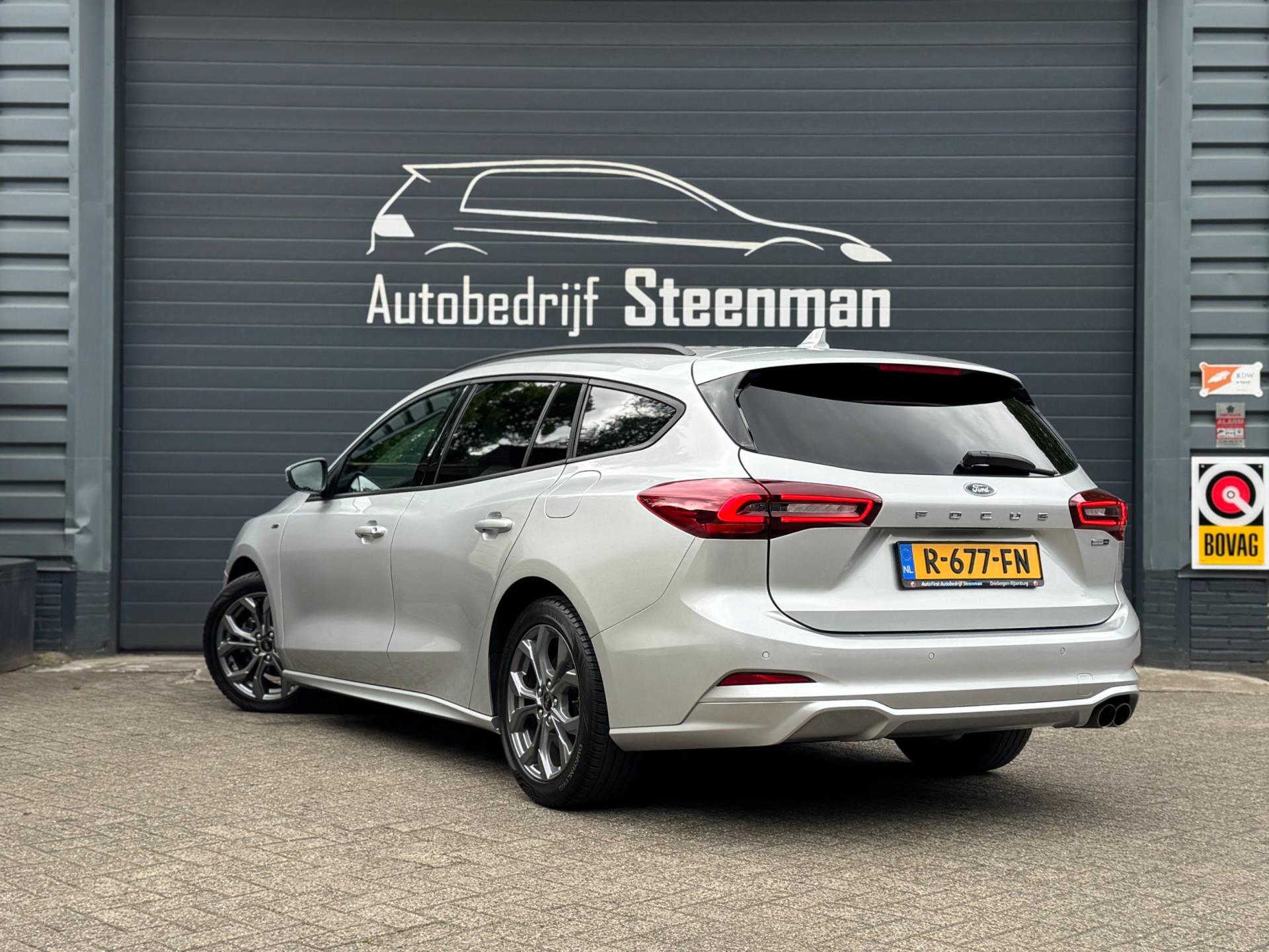 ford-focus-wagon-image9.jpg