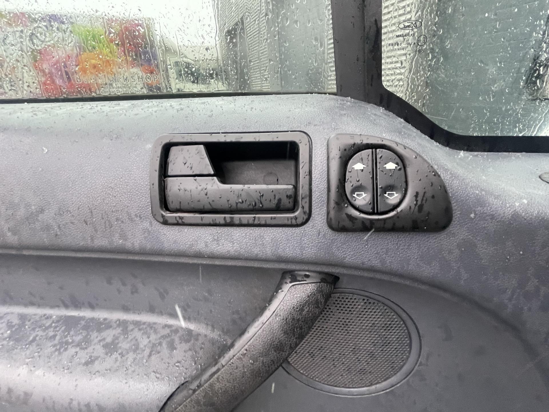 ford-transit-connect-image10.jpg