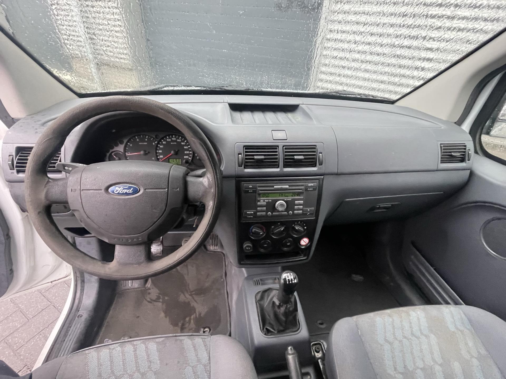 ford-transit-connect-image9.jpg