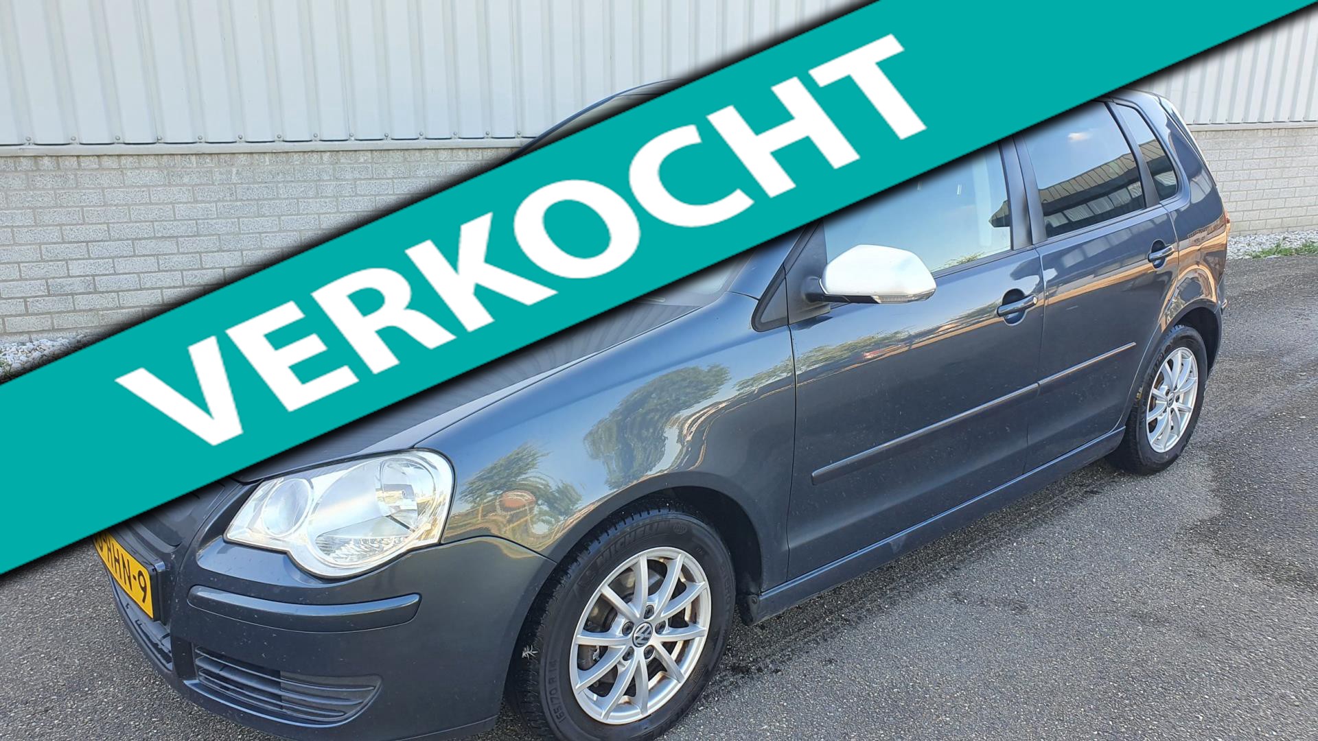 288433915/volkswagen-polo-image1.jpg