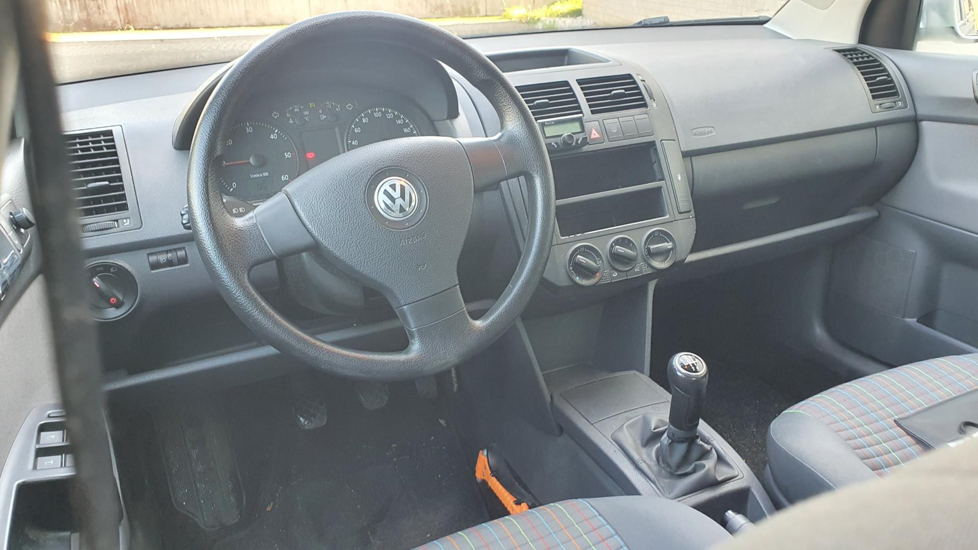 volkswagen-polo-image5.jpg