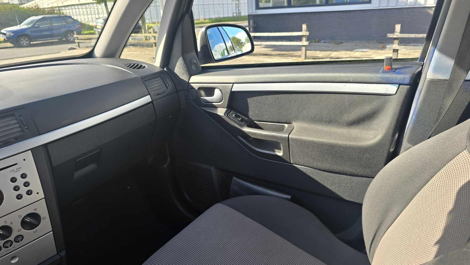 opel-meriva-image10.jpg