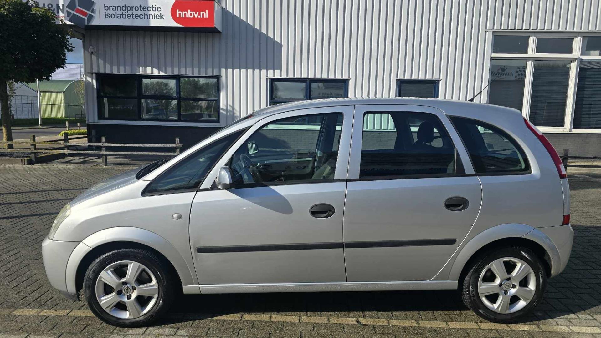 opel-meriva-image2.jpg